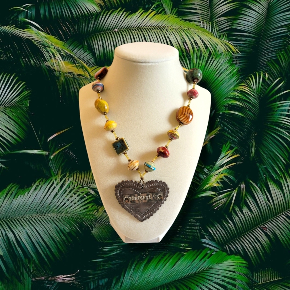 NWOT Pretty Boho Artisan Colorful Multi Bead Metal Heart Necklace